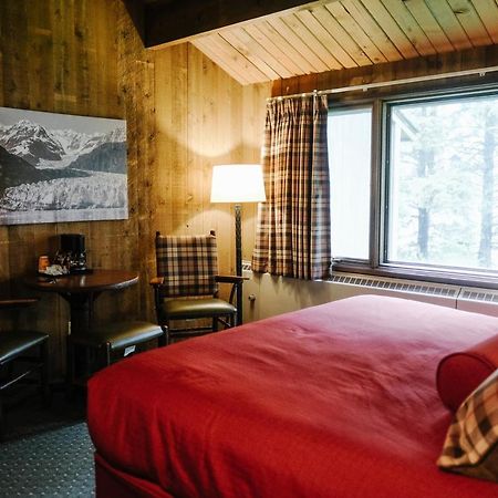 Glacier Bay Lodge กัสตาวัส ภายนอก รูปภาพ